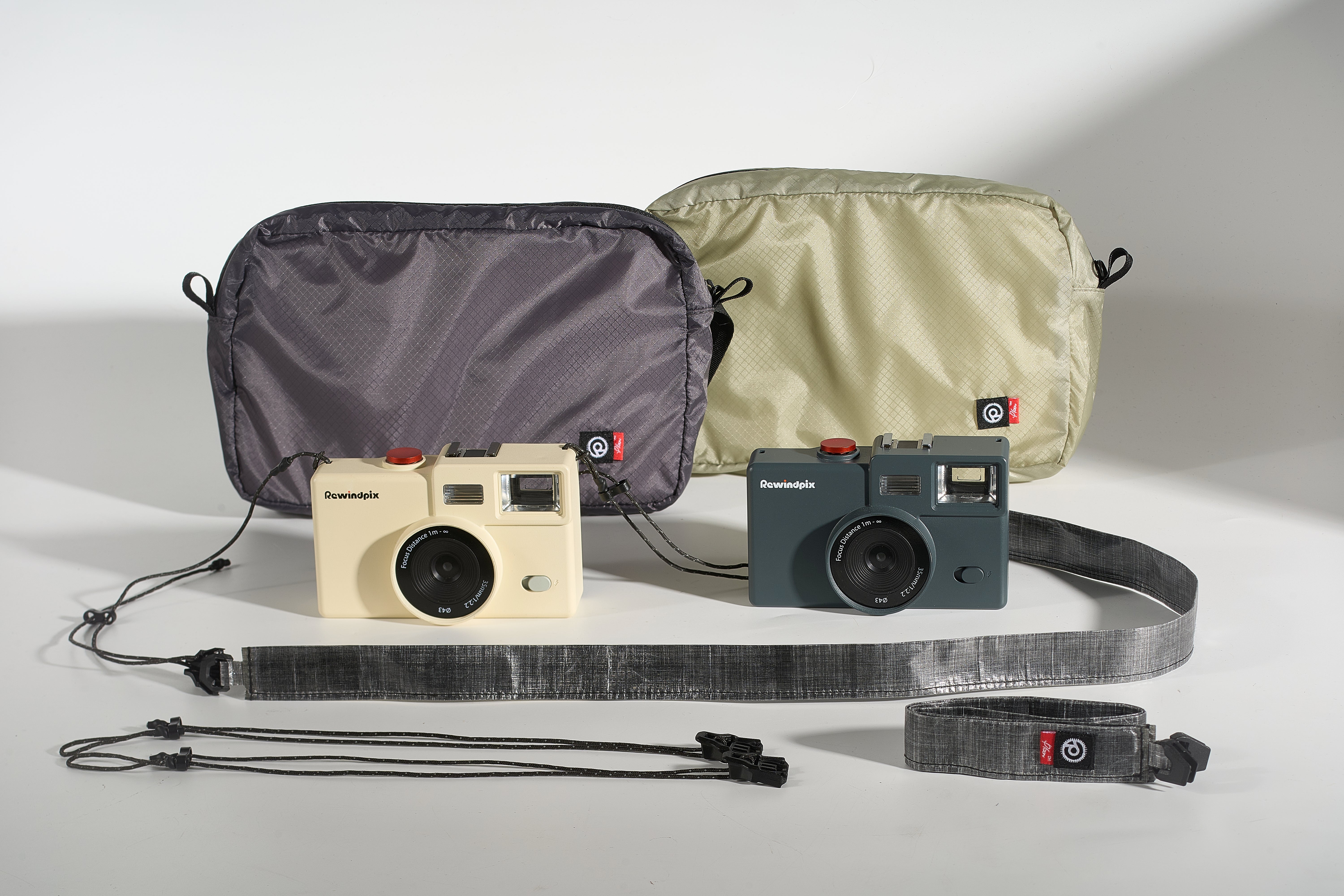This photographer couldn't find a film-inspired compact camera he like
